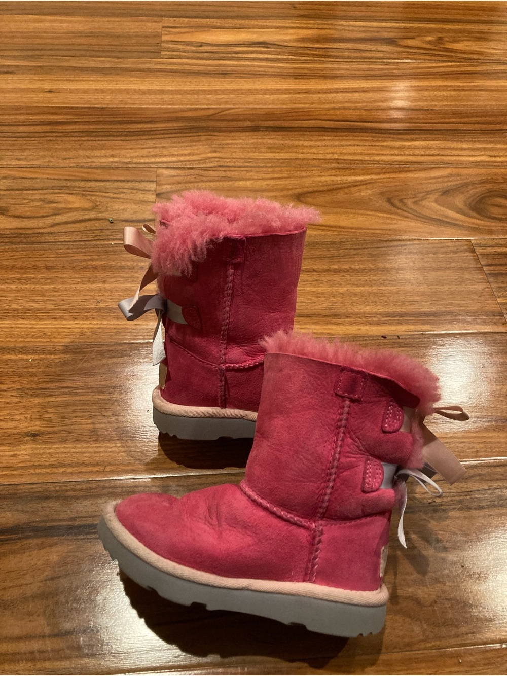 UGG Boots Girl Pink w/ Bows Toddler Size 9